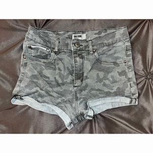 *LAST CHANCE* Camo Denim Shorts (High Waisted)